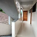 Apartamento Pe Na Areia, Praia Ubatuba, 2Quartos, Inteiro , Wi-Fi ,Garagem