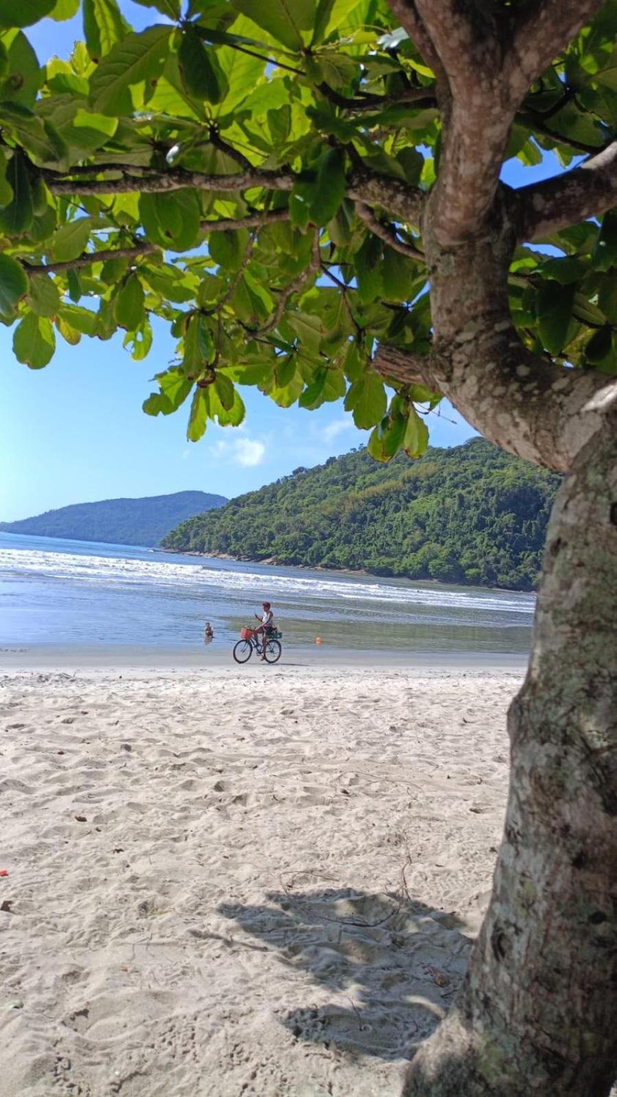 Pe Na Areia, Ubatuba, 2quartos, Inteiro , Wi-fi ,garagem *