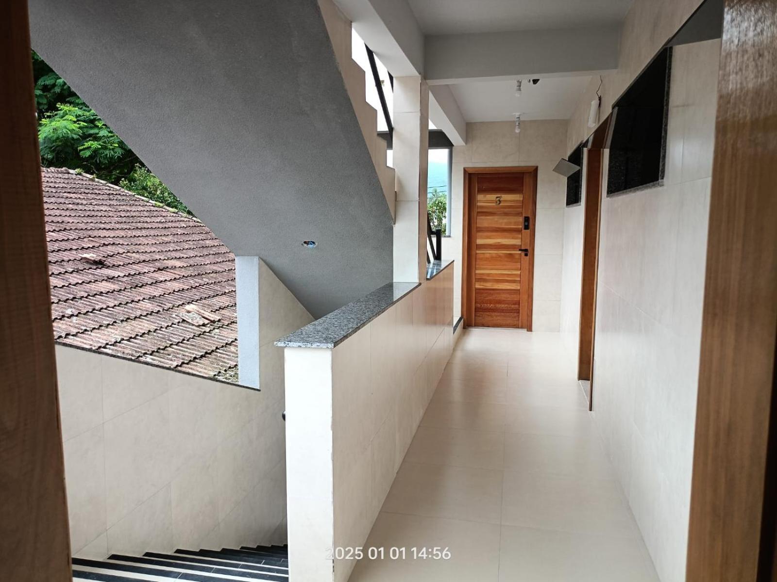 Pe Na Areia, Ubatuba, 2quartos, Inteiro , Wi-fi ,garagem Ubatuba