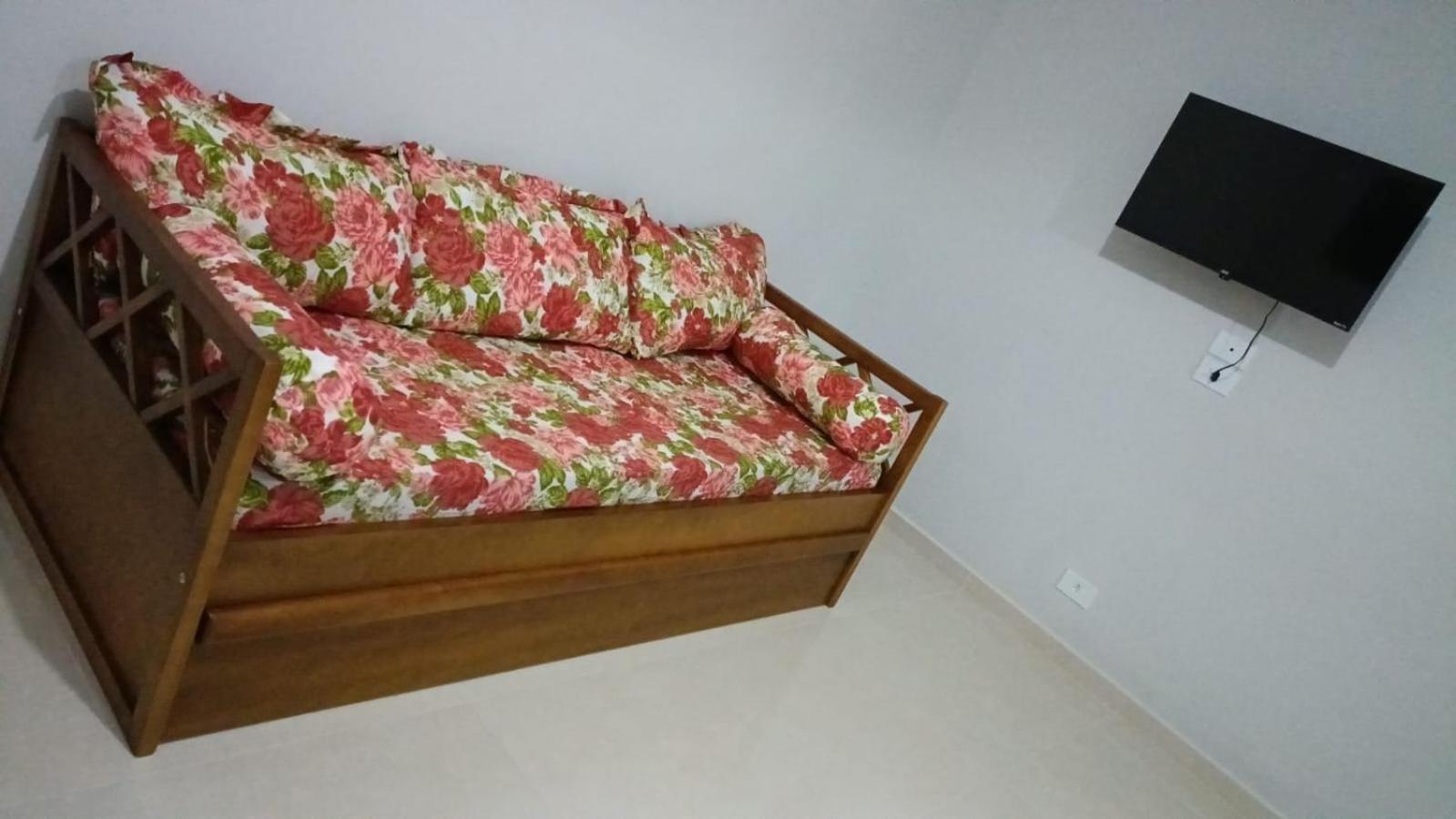 Pe Na Areia, Ubatuba, 2quartos, Inteiro , Wi-fi ,garagem Apartamento *