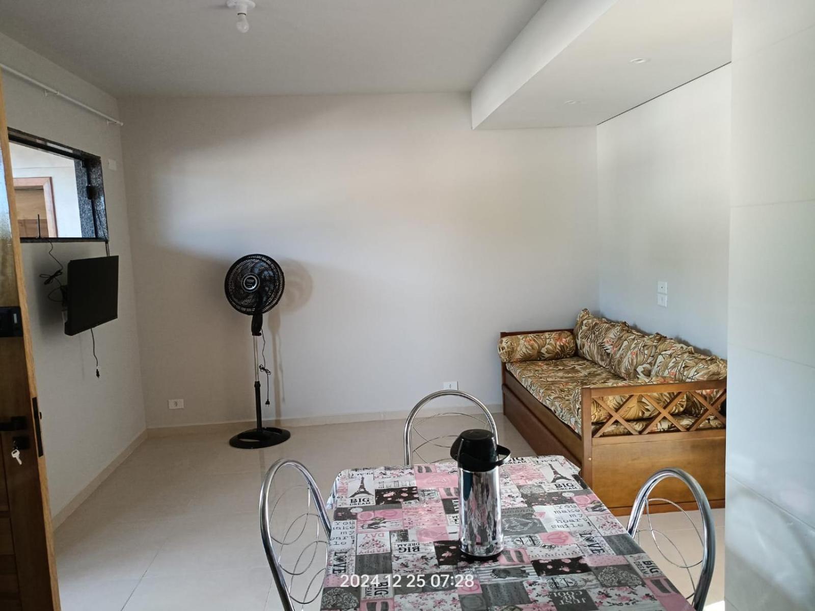 Apartamento Pe Na Areia, Ubatuba, 2quartos, Inteiro , Wi-fi ,garagem