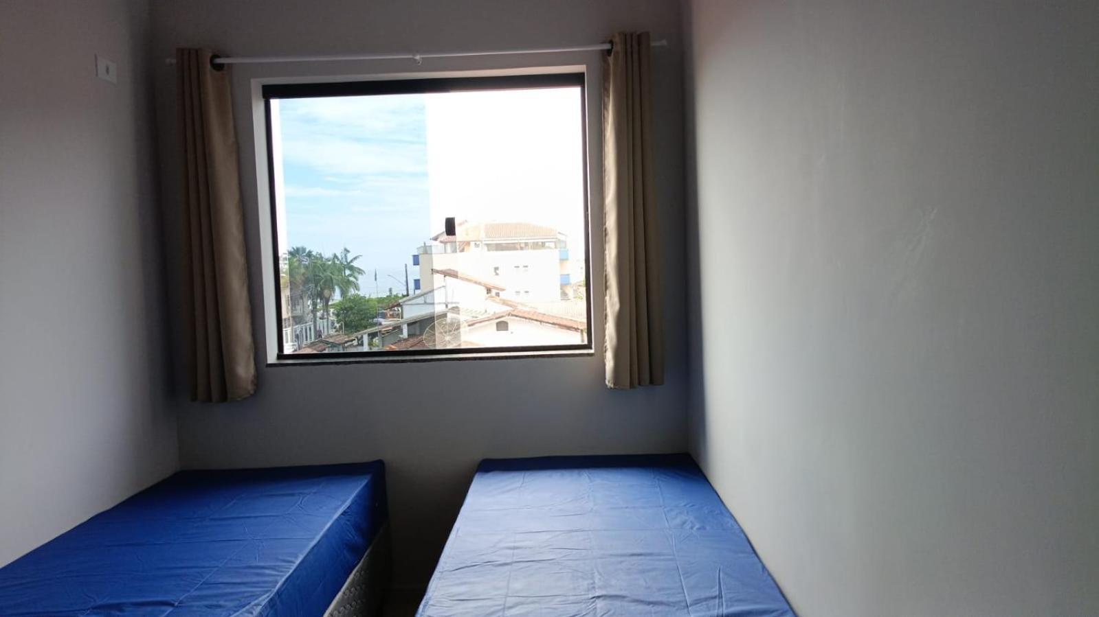 Pe Na Areia, Ubatuba, 2quartos, Inteiro , Wi-fi ,garagem Apartamento *