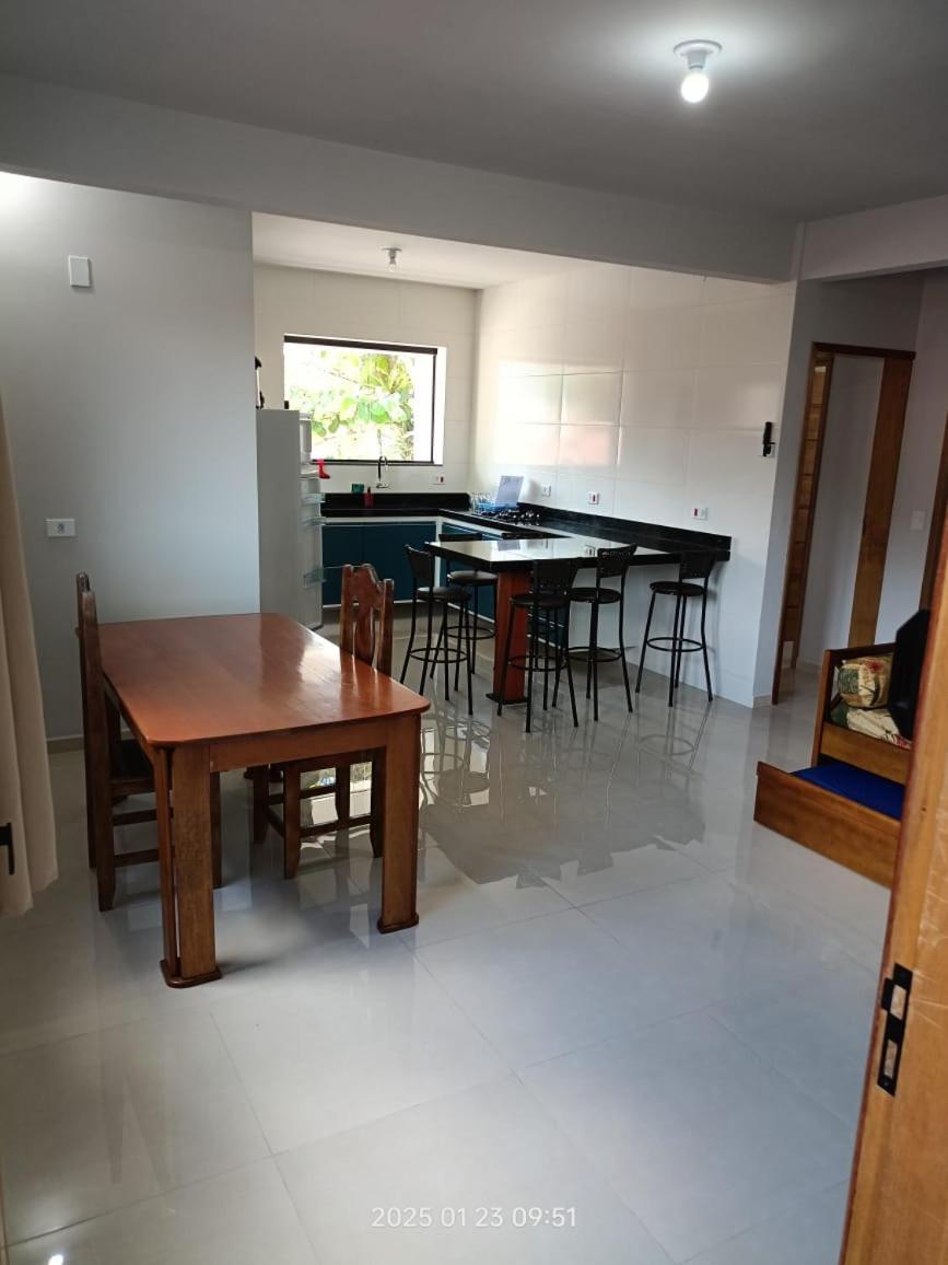Pe Na Areia, Ubatuba, 2quartos, Inteiro , Wi-fi ,garagem *